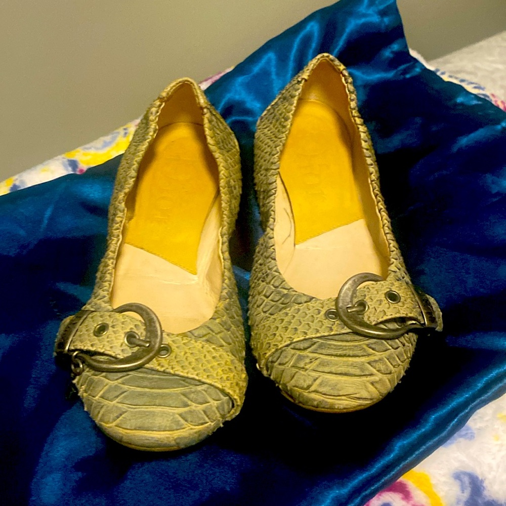 Christian Dior flats
